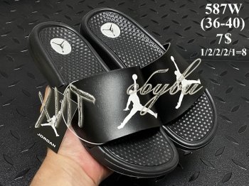 Шльопанці Youth-Shoes 587W